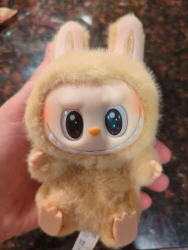 New Arrival Blind Box Labubu V3 Gradient Color PVC Vinyl Plush Doll Pendant Big Into Energy Series Monsters Frozen Mystery Boxes photo review