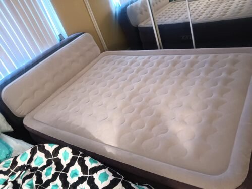 Intex 64447ED Dura-Beam Deluxe Ultra Plush Air Mattress with Headboard: Fiber-Tech – Queen Size – Built-in Electric Pump – 18in Bed Height – 600lb Weight Capacity photo review