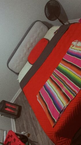 Intex 64447ED Dura-Beam Deluxe Ultra Plush Air Mattress with Headboard: Fiber-Tech – Queen Size – Built-in Electric Pump – 18in Bed Height – 600lb Weight Capacity photo review