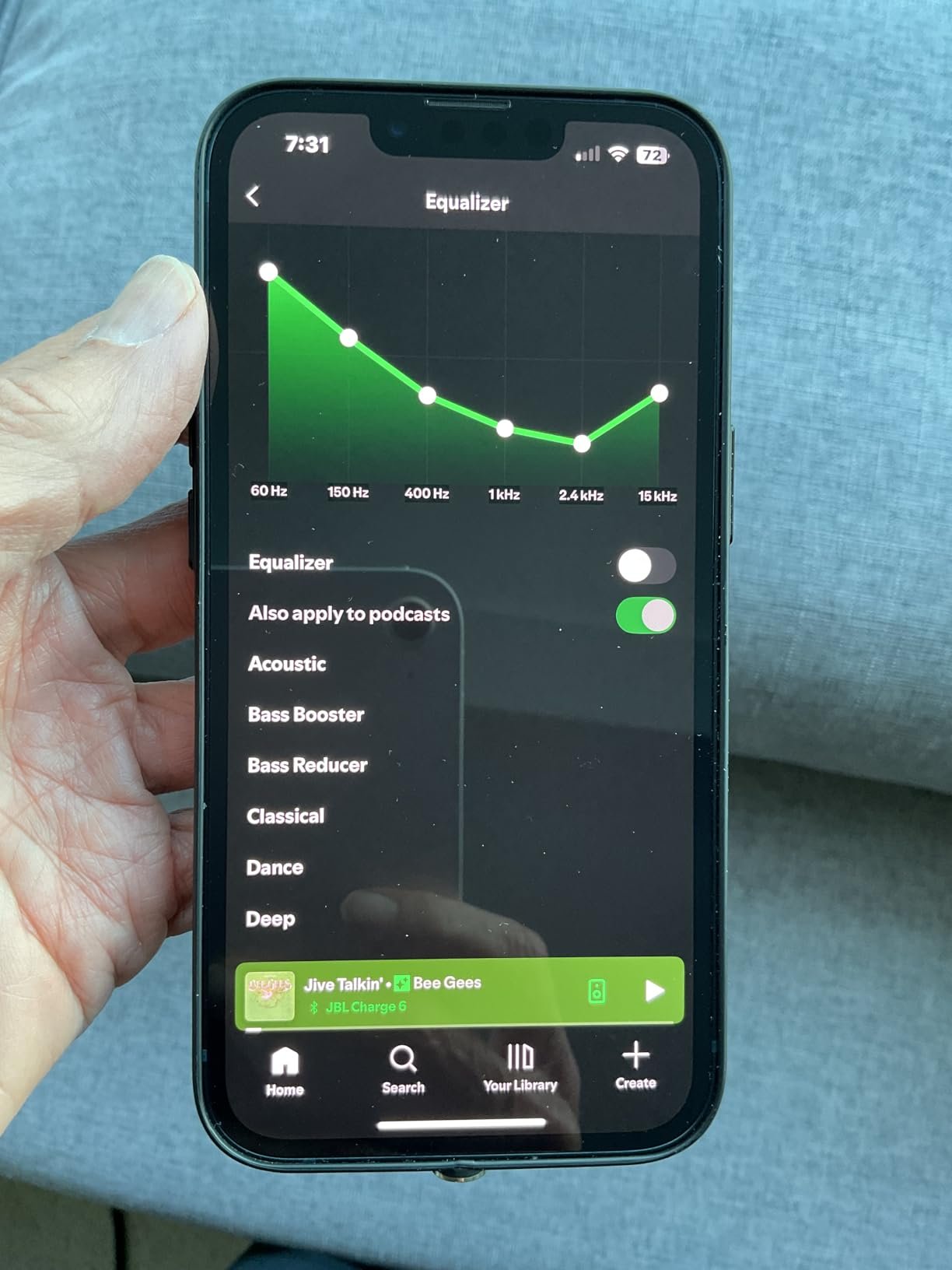 JBL Charge 6 - Portable Waterproof & Drop-Proof Bluetooth Speaker. Bold Pro Sound with AI Sound Boost. 28Hrs of Playtime. Built-in powerbank & Comes with a Sturdy/Removable Carrying Strap (Black) photo review