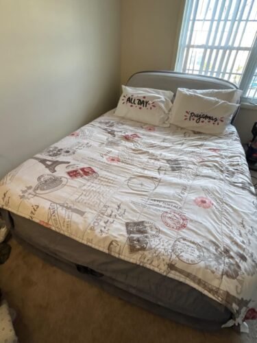 Intex 64447ED Dura-Beam Deluxe Ultra Plush Air Mattress with Headboard: Fiber-Tech – Queen Size – Built-in Electric Pump – 18in Bed Height – 600lb Weight Capacity photo review