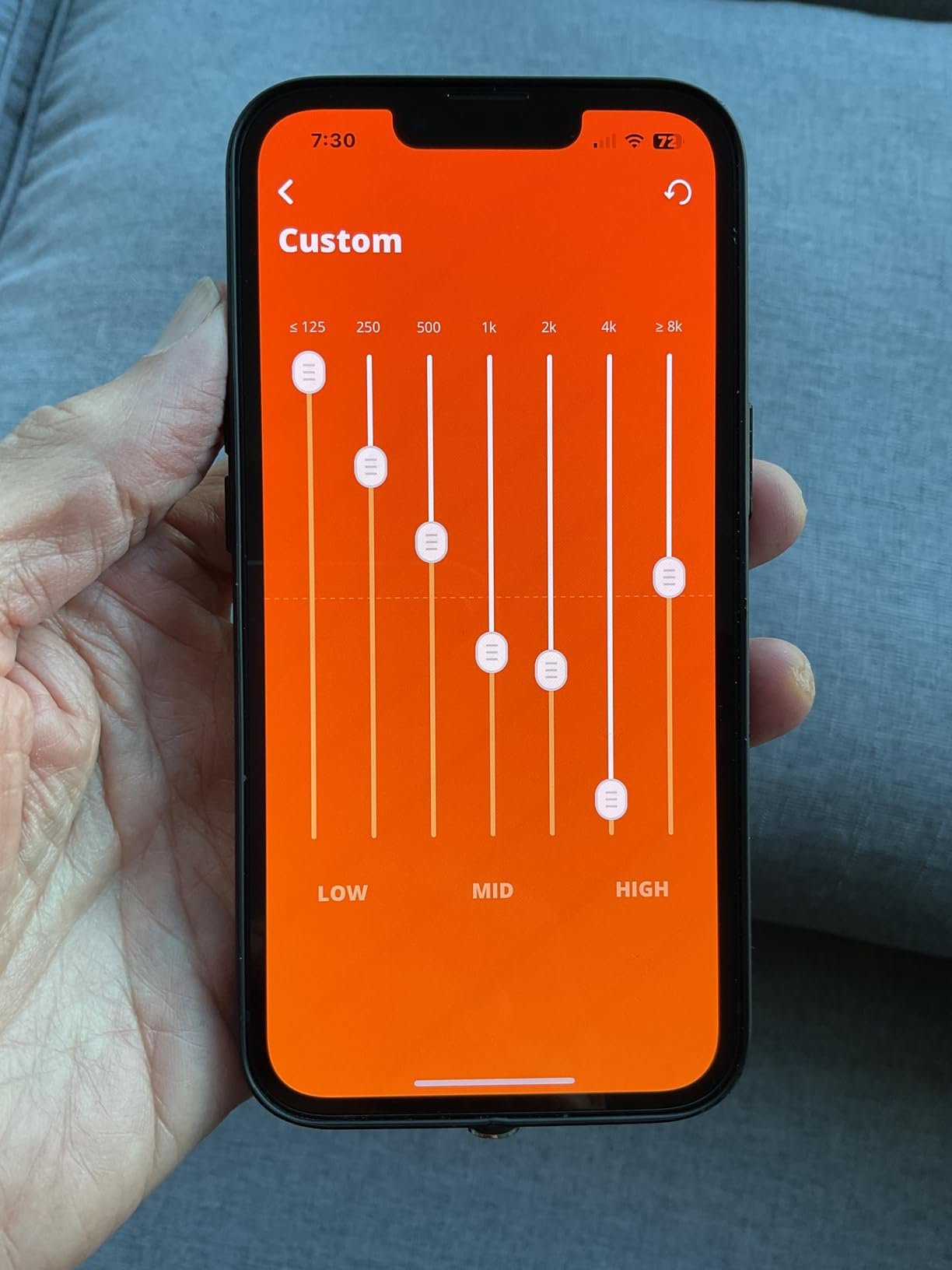 JBL Charge 6 - Portable Waterproof & Drop-Proof Bluetooth Speaker. Bold Pro Sound with AI Sound Boost. 28Hrs of Playtime. Built-in powerbank & Comes with a Sturdy/Removable Carrying Strap (Black) photo review