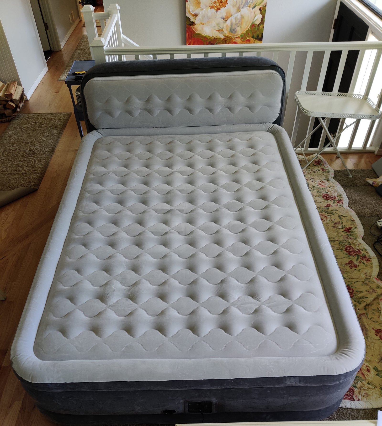 Intex 64447ED Dura-Beam Deluxe Ultra Plush Air Mattress with Headboard: Fiber-Tech – Queen Size – Built-in Electric Pump – 18in Bed Height – 600lb Weight Capacity photo review