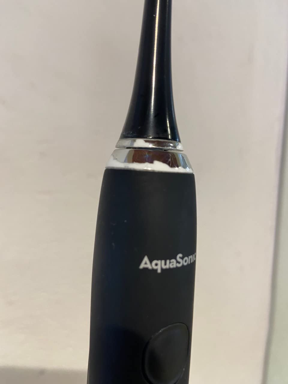 Aquasonic Black Series Ultra Whitening Toothbrush – ADA Accepted Electric Toothbrush- 8 Brush Heads & Travel Case – 40.000 VPM Electric Motor & Wireless Charging - 4 Modes w Smart Timer photo review