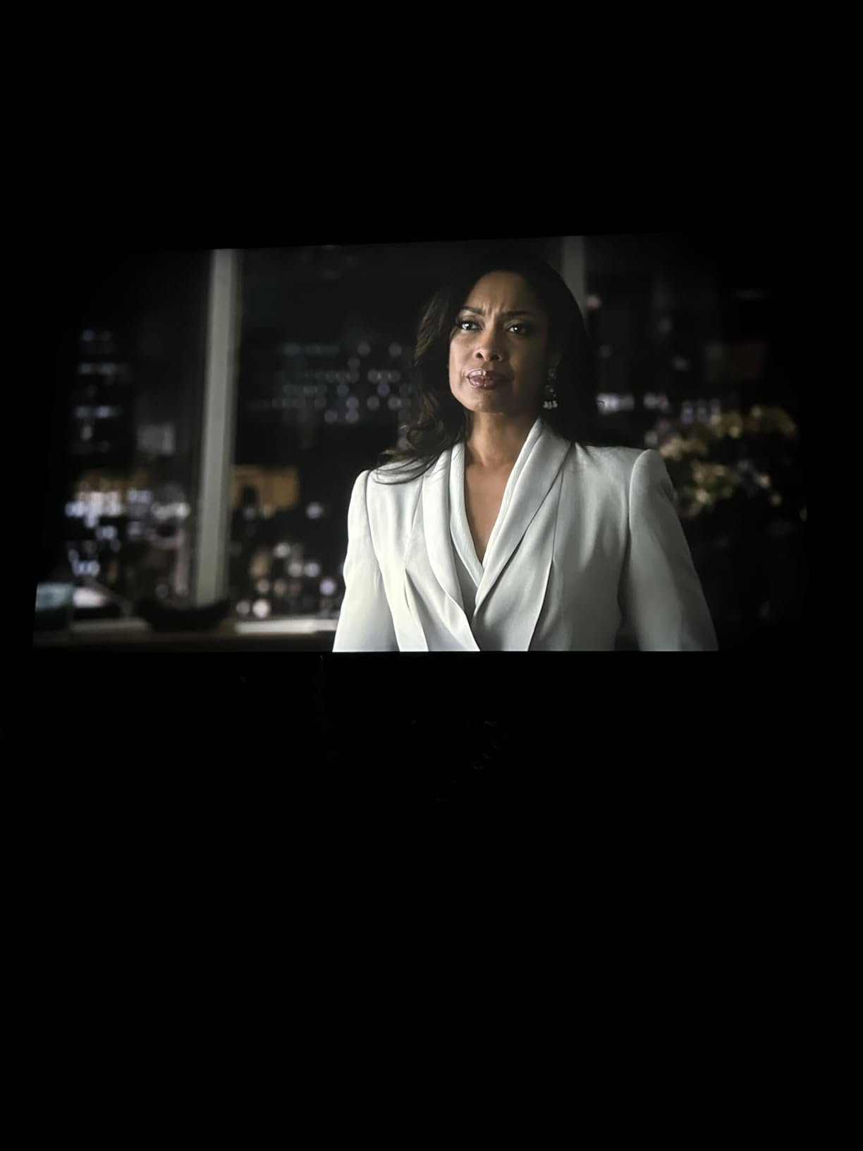 Official Licensed Google TV Smart Projector. HAPPRUN 4K UHD Home Theater with Dolby Sound. Wi-Fi & Bluetooth. Built-in Streaming Apps. Compatible with Games Consoles & Smartphone. Indoor & Outdoor Use photo review