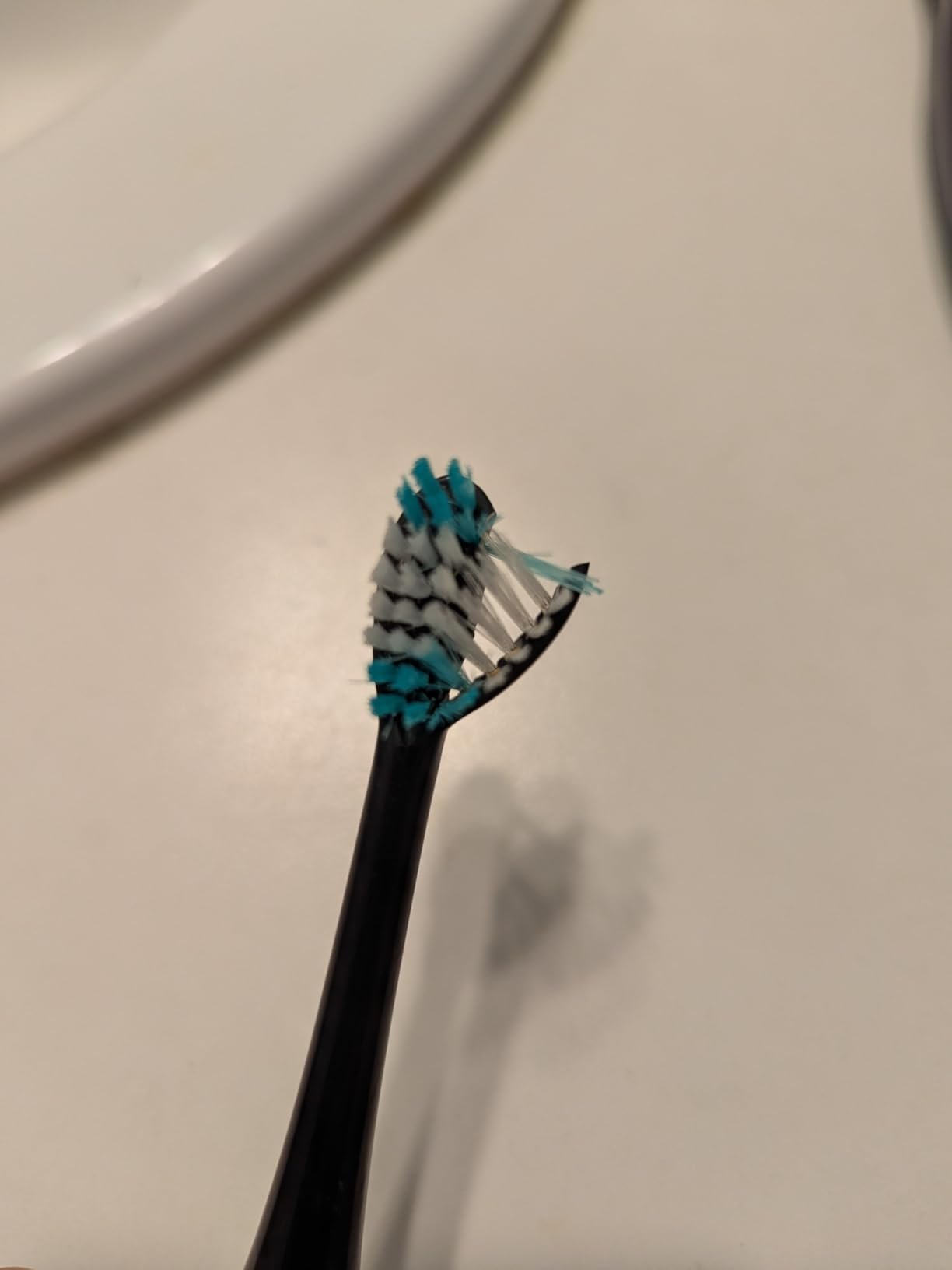 Aquasonic Black Series Ultra Whitening Toothbrush – ADA Accepted Electric Toothbrush- 8 Brush Heads & Travel Case – 40.000 VPM Electric Motor & Wireless Charging - 4 Modes w Smart Timer photo review