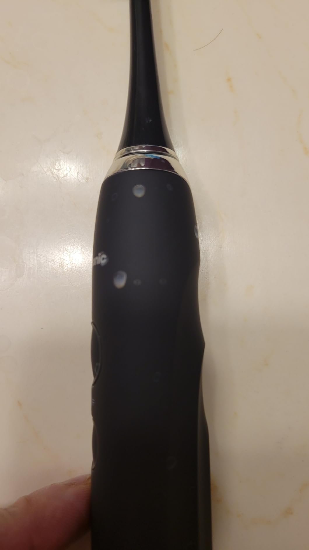 Aquasonic Black Series Ultra Whitening Toothbrush – ADA Accepted Electric Toothbrush- 8 Brush Heads & Travel Case – 40.000 VPM Electric Motor & Wireless Charging - 4 Modes w Smart Timer photo review