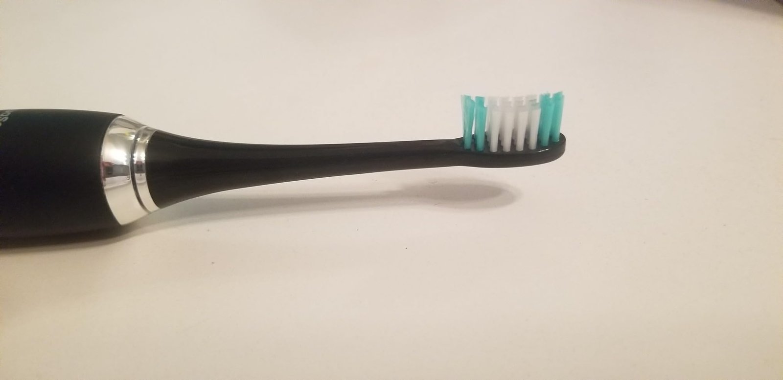 Aquasonic Black Series Ultra Whitening Toothbrush – ADA Accepted Electric Toothbrush- 8 Brush Heads & Travel Case – 40.000 VPM Electric Motor & Wireless Charging - 4 Modes w Smart Timer photo review