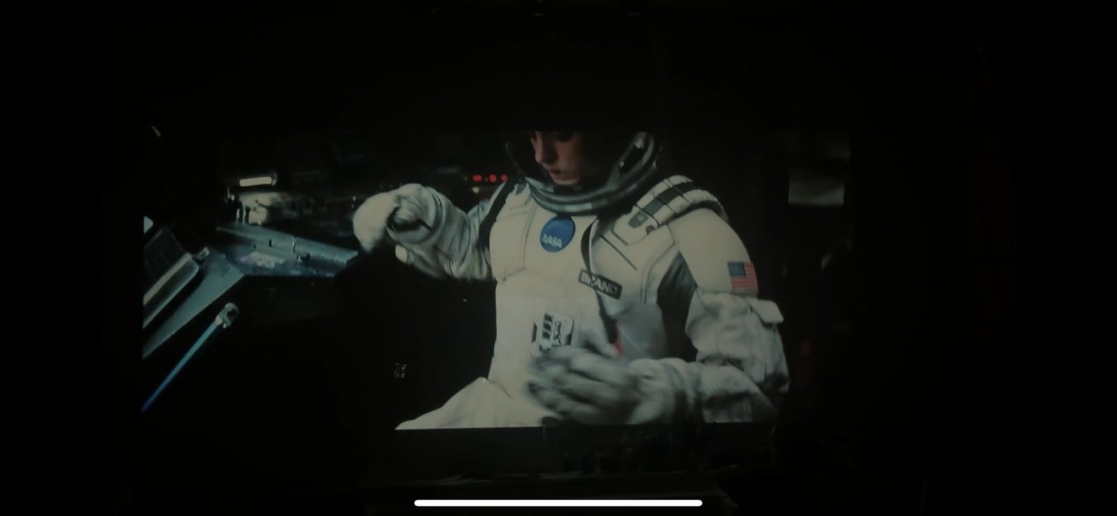 Official Licensed Google TV Smart Projector. HAPPRUN 4K UHD Home Theater with Dolby Sound. Wi-Fi & Bluetooth. Built-in Streaming Apps. Compatible with Games Consoles & Smartphone. Indoor & Outdoor Use photo review