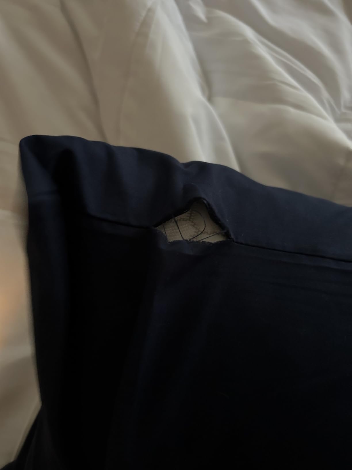 Queen Size 4 Piece Sheet Set - Comfy Breathable & Cooling Bed Sheets Set - Hotel Luxury Bedding for Women. Men. Kids. Teens. Boys & Girls - Deep Pockets. Soft and Wrinkle Free - Oeko-Tex - Dark Grey photo review