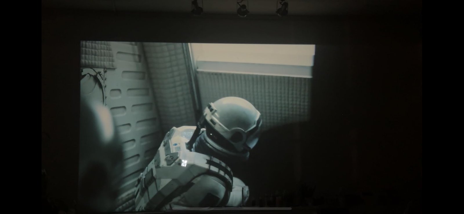 Official Licensed Google TV Smart Projector. HAPPRUN 4K UHD Home Theater with Dolby Sound. Wi-Fi & Bluetooth. Built-in Streaming Apps. Compatible with Games Consoles & Smartphone. Indoor & Outdoor Use photo review