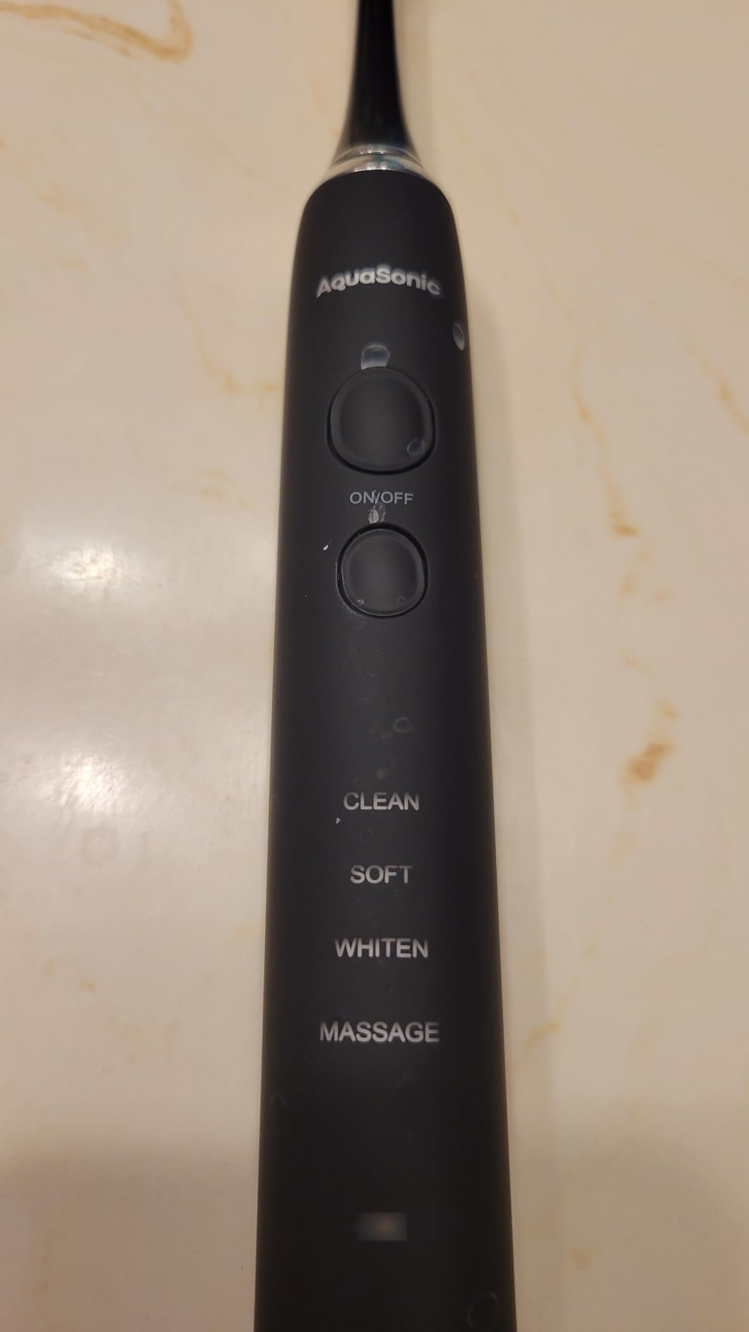 Aquasonic Black Series Ultra Whitening Toothbrush – ADA Accepted Electric Toothbrush- 8 Brush Heads & Travel Case – 40.000 VPM Electric Motor & Wireless Charging - 4 Modes w Smart Timer photo review