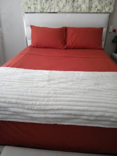 Queen Size 4 Piece Sheet Set - Comfy Breathable & Cooling Bed Sheets Set - Hotel Luxury Bedding for Women. Men. Kids. Teens. Boys & Girls - Deep Pockets. Soft and Wrinkle Free - Oeko-Tex - Dark Grey photo review