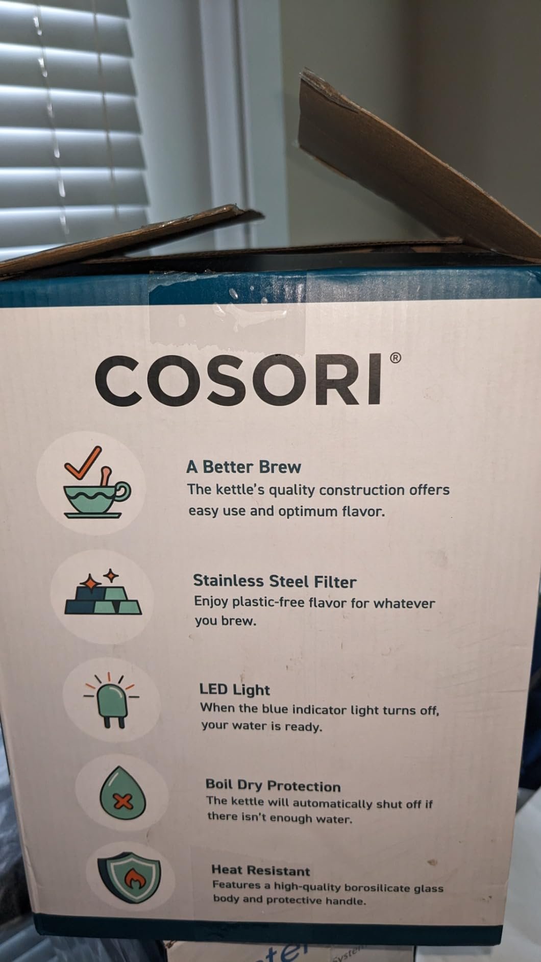 Cosori Electric Kettle. No Plastic Contact With Water. Wide Mouth For Easy Cleaning. Auto Shut Off. 1.7L Tea Kettle & Hot Water Boiler. Water Heater & Teapot. Borosilicate Glass. Black. 1500W photo review