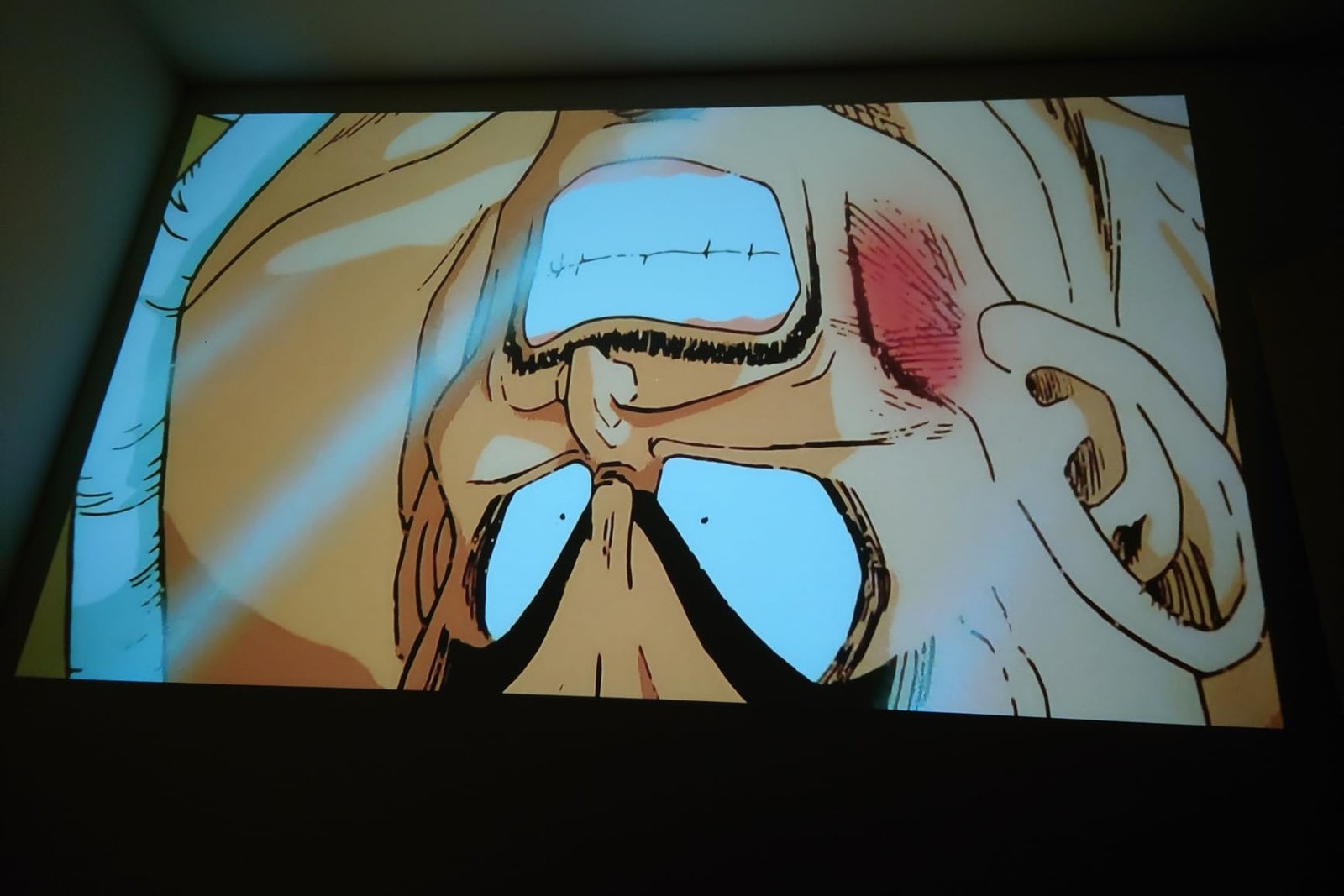 Official Licensed Google TV Smart Projector. HAPPRUN 4K UHD Home Theater with Dolby Sound. Wi-Fi & Bluetooth. Built-in Streaming Apps. Compatible with Games Consoles & Smartphone. Indoor & Outdoor Use photo review