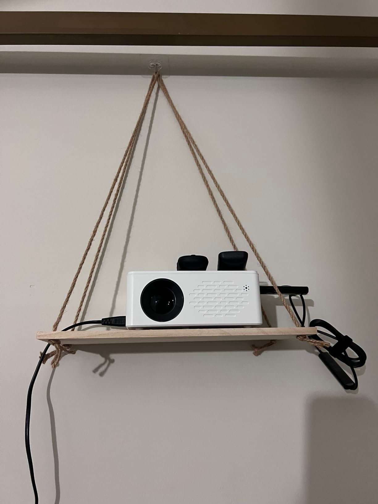 Roku Streaming Stick 4K - HDR & Dolby Vision Roku Streaming Device for TV with Voice Remote & Long-Range Wi-Fi - Free & Live TV photo review