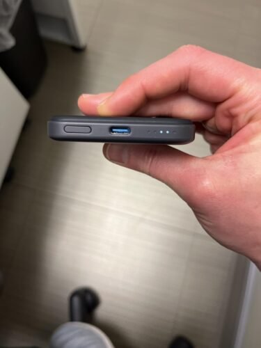 Anker 621 Magnetic Portable Charger (MagGo). 5.000mAh Wireless Power Bank with USB-C Cable. Magsafe-Compatible Battery Pack for iPhone 16/15/14/13/12 Series photo review