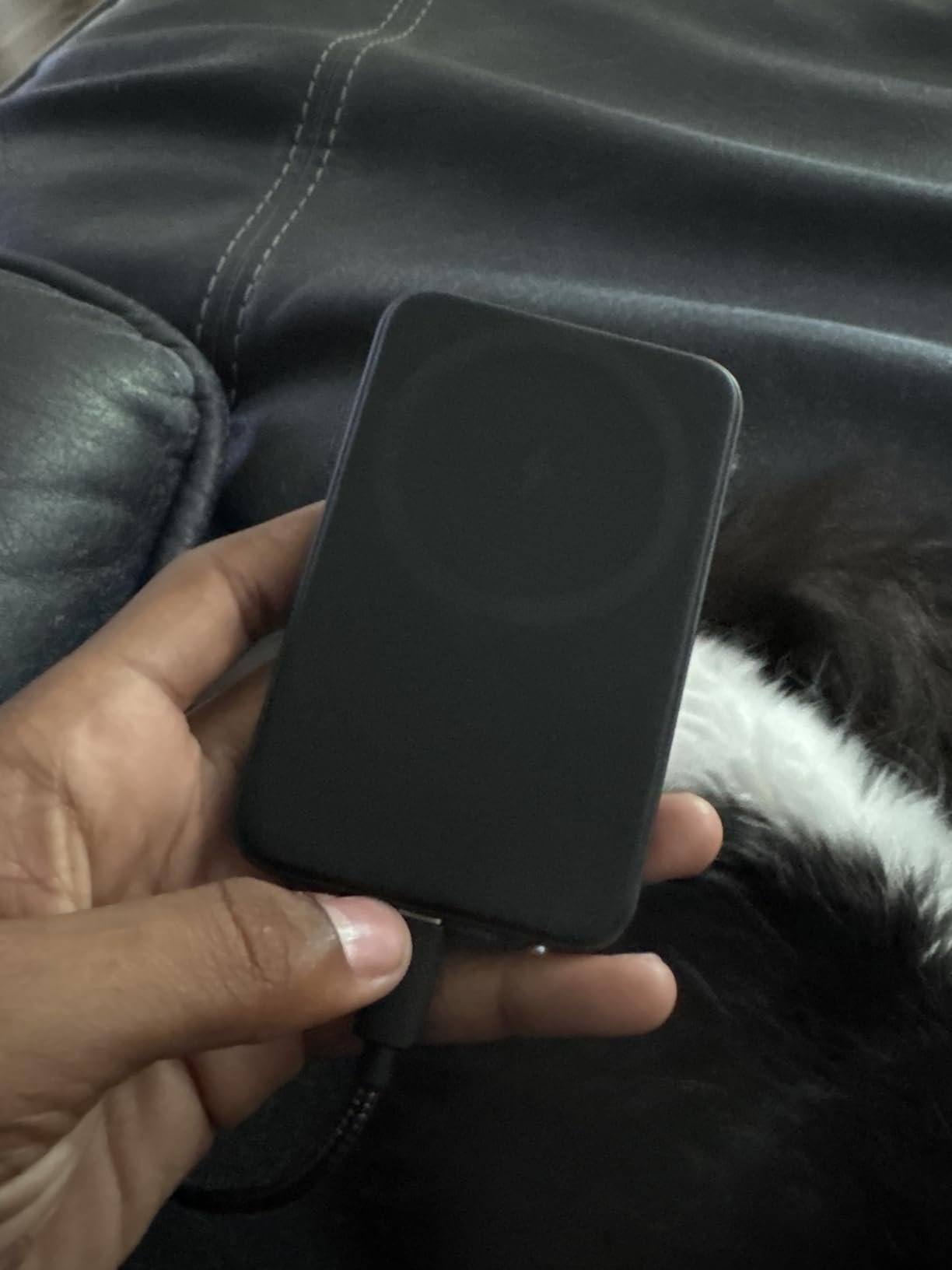 Anker 621 Magnetic Portable Charger (MagGo). 5.000mAh Wireless Power Bank with USB-C Cable. Magsafe-Compatible Battery Pack for iPhone 16/15/14/13/12 Series photo review