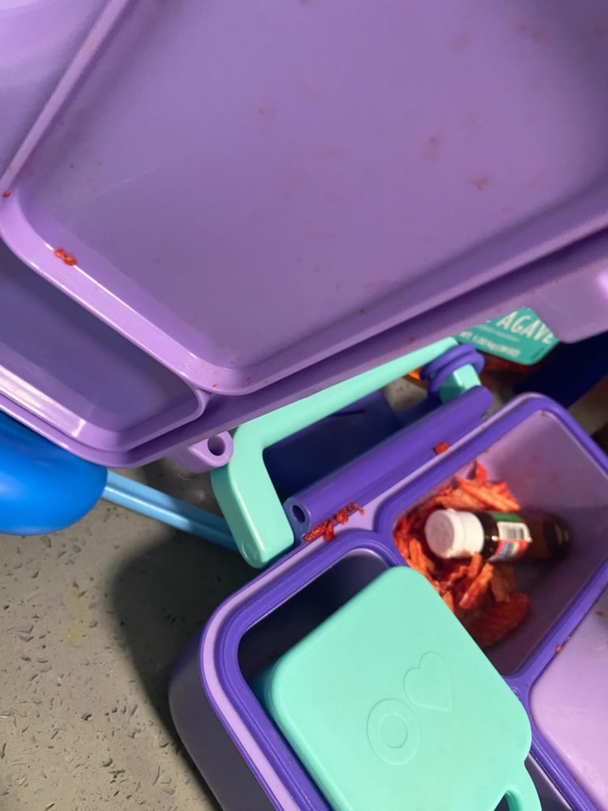 Omie OmieBox Bento Box for Kids - Insulated Lunch Box with Leak Proof Food Jar - 3 Compartments. 2 Temperature Zones - (Meadow) photo review