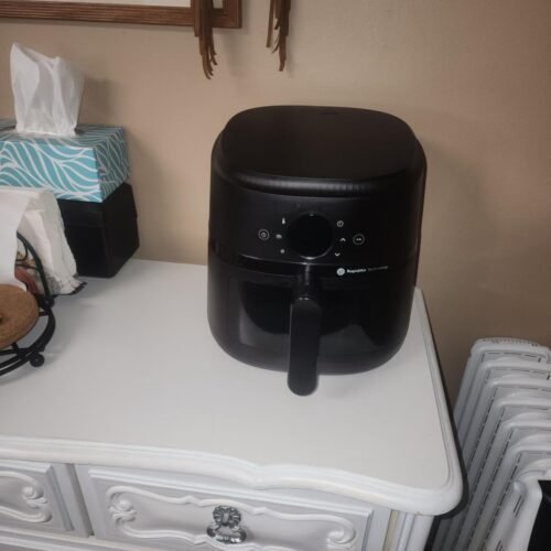 Philips 2000 Series Airfryer - RapidAir Technology. 13-in-1 Ways to Cook. 4.4QT Capacity. Healthier Meals Up to 90% Less Fat. Easy to Clean. Dishwasher Safe. Touchscreen Control. HomeID App (NA221/00) photo review