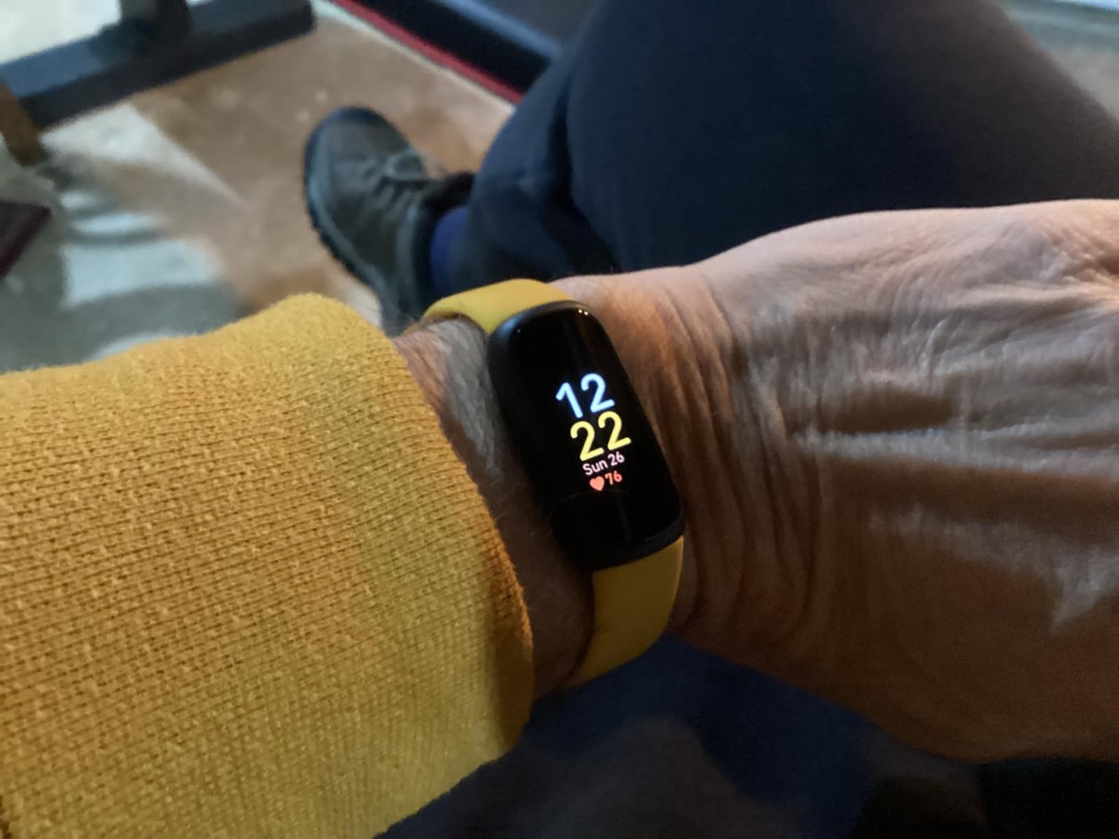 Fitbit Inspire 3 Health &-Fitness-Tracker with Stress Management. Workout Intensity. Sleep Tracking. 24/7 Heart Rate and more. Midnight Zen/Black One Size (S & L Bands Included) photo review