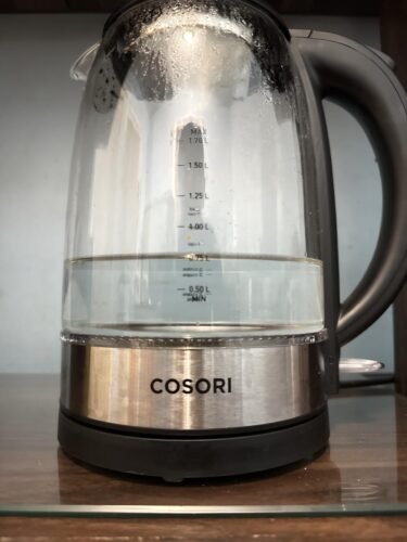 Cosori Electric Kettle. No Plastic Contact With Water. Wide Mouth For Easy Cleaning. Auto Shut Off. 1.7L Tea Kettle & Hot Water Boiler. Water Heater & Teapot. Borosilicate Glass. Black. 1500W photo review
