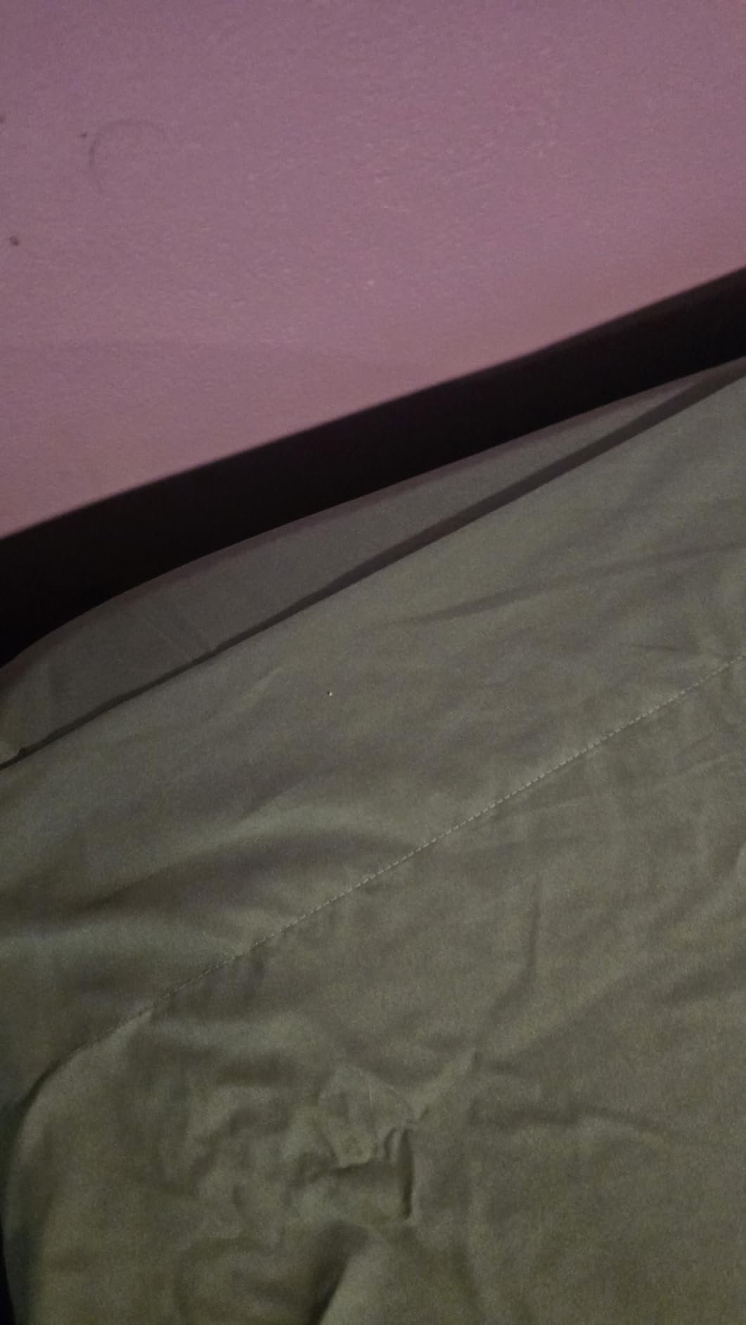 Queen Size 4 Piece Sheet Set - Comfy Breathable & Cooling Bed Sheets Set - Hotel Luxury Bedding for Women. Men. Kids. Teens. Boys & Girls - Deep Pockets. Soft and Wrinkle Free - Oeko-Tex - Dark Grey photo review