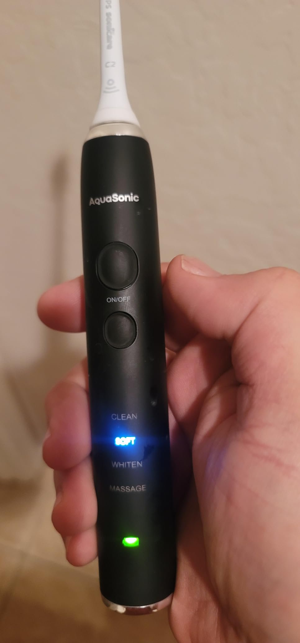 Aquasonic Black Series Ultra Whitening Toothbrush – ADA Accepted Electric Toothbrush- 8 Brush Heads & Travel Case – 40.000 VPM Electric Motor & Wireless Charging - 4 Modes w Smart Timer photo review