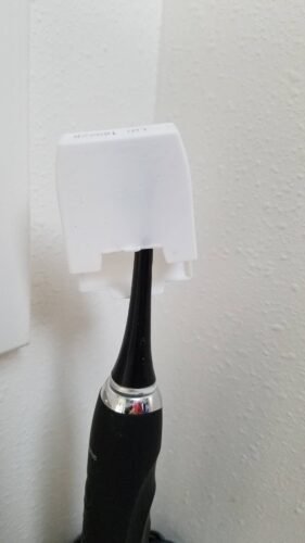 Aquasonic Black Series Ultra Whitening Toothbrush – ADA Accepted Electric Toothbrush- 8 Brush Heads & Travel Case – 40.000 VPM Electric Motor & Wireless Charging - 4 Modes w Smart Timer photo review