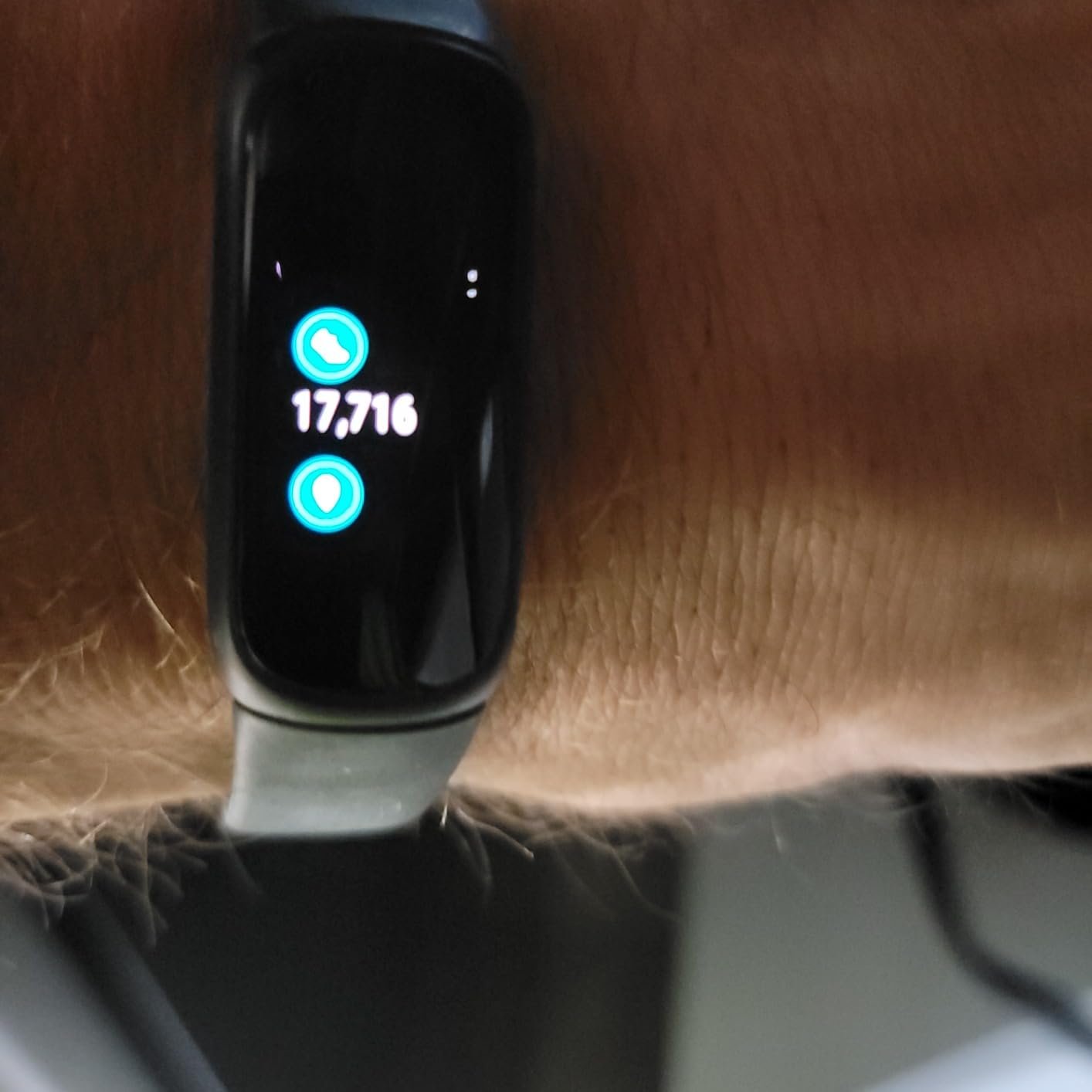 Fitbit Inspire 3 Health &-Fitness-Tracker with Stress Management. Workout Intensity. Sleep Tracking. 24/7 Heart Rate and more. Midnight Zen/Black One Size (S & L Bands Included) photo review