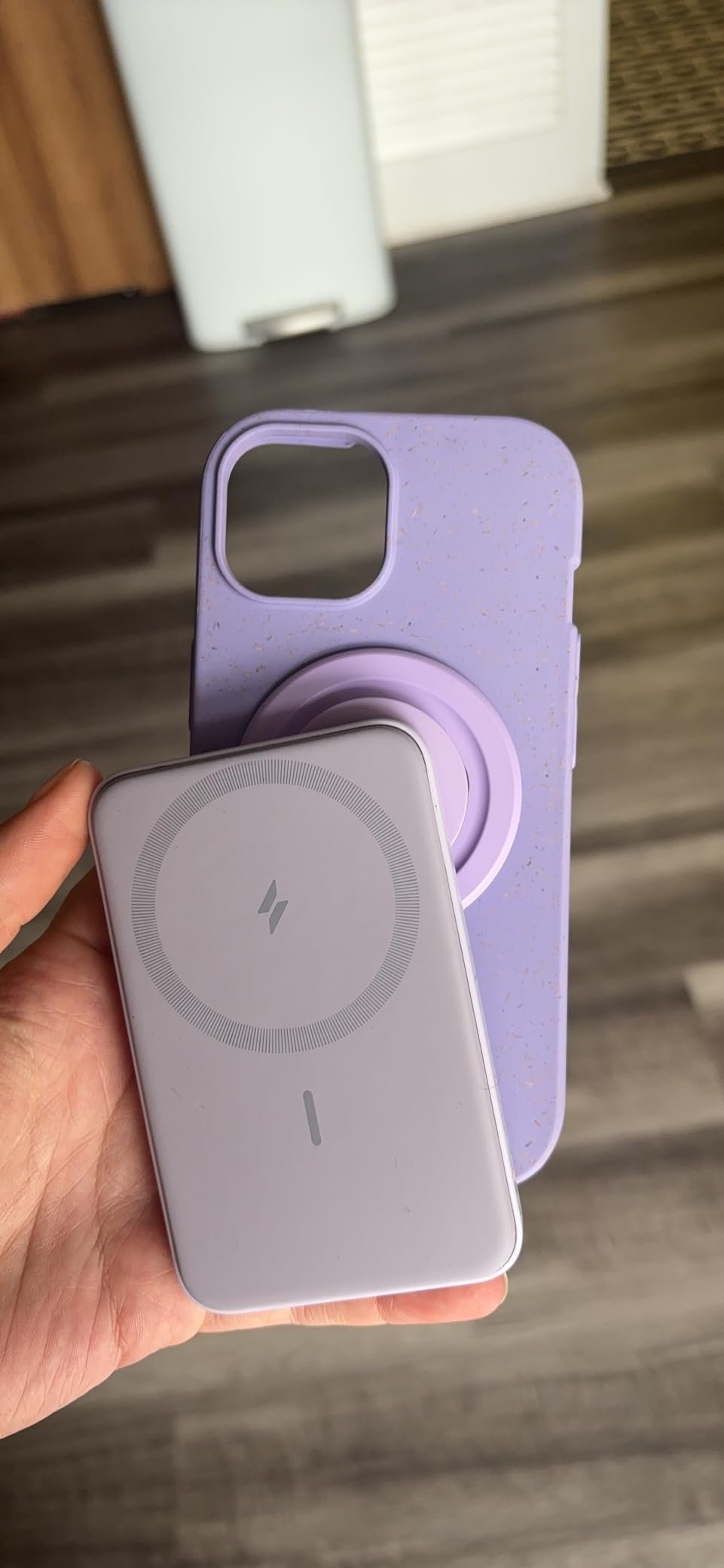 Anker 621 Magnetic Portable Charger (MagGo). 5.000mAh Wireless Power Bank with USB-C Cable. Magsafe-Compatible Battery Pack for iPhone 16/15/14/13/12 Series photo review