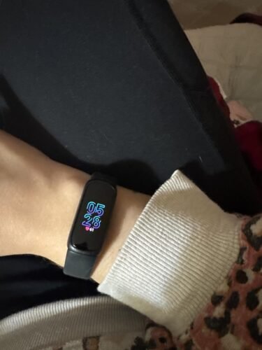 Fitbit Inspire 3 Health &-Fitness-Tracker with Stress Management. Workout Intensity. Sleep Tracking. 24/7 Heart Rate and more. Midnight Zen/Black One Size (S & L Bands Included) photo review