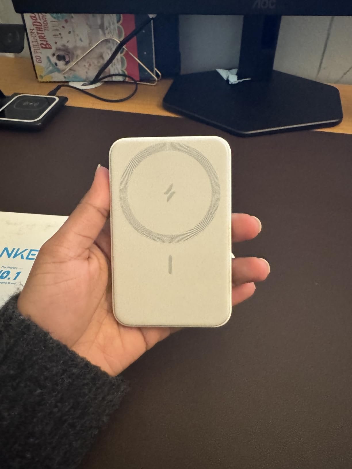 Anker 621 Magnetic Portable Charger (MagGo). 5.000mAh Wireless Power Bank with USB-C Cable. Magsafe-Compatible Battery Pack for iPhone 16/15/14/13/12 Series photo review