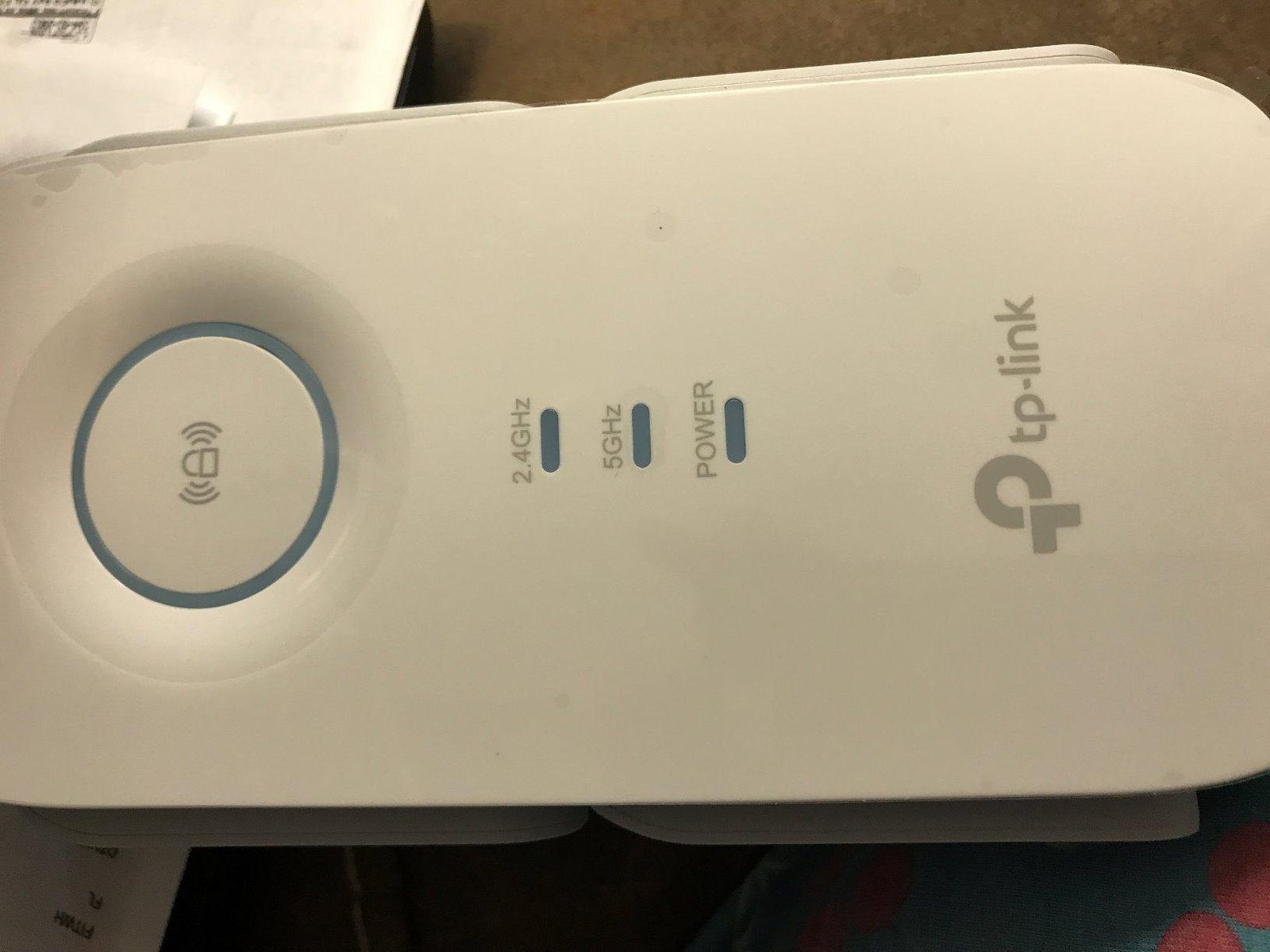 TP-Link WiFi Extender with Ethernet Port. Dual Band 5GHz/2.4GHz. Up to 44% More Bandwidth Than Single Band. Covers Up to 1200 Sq.ft and 30 Devices. Signal Booster Amplifier Supports OneMesh(RE220) photo review