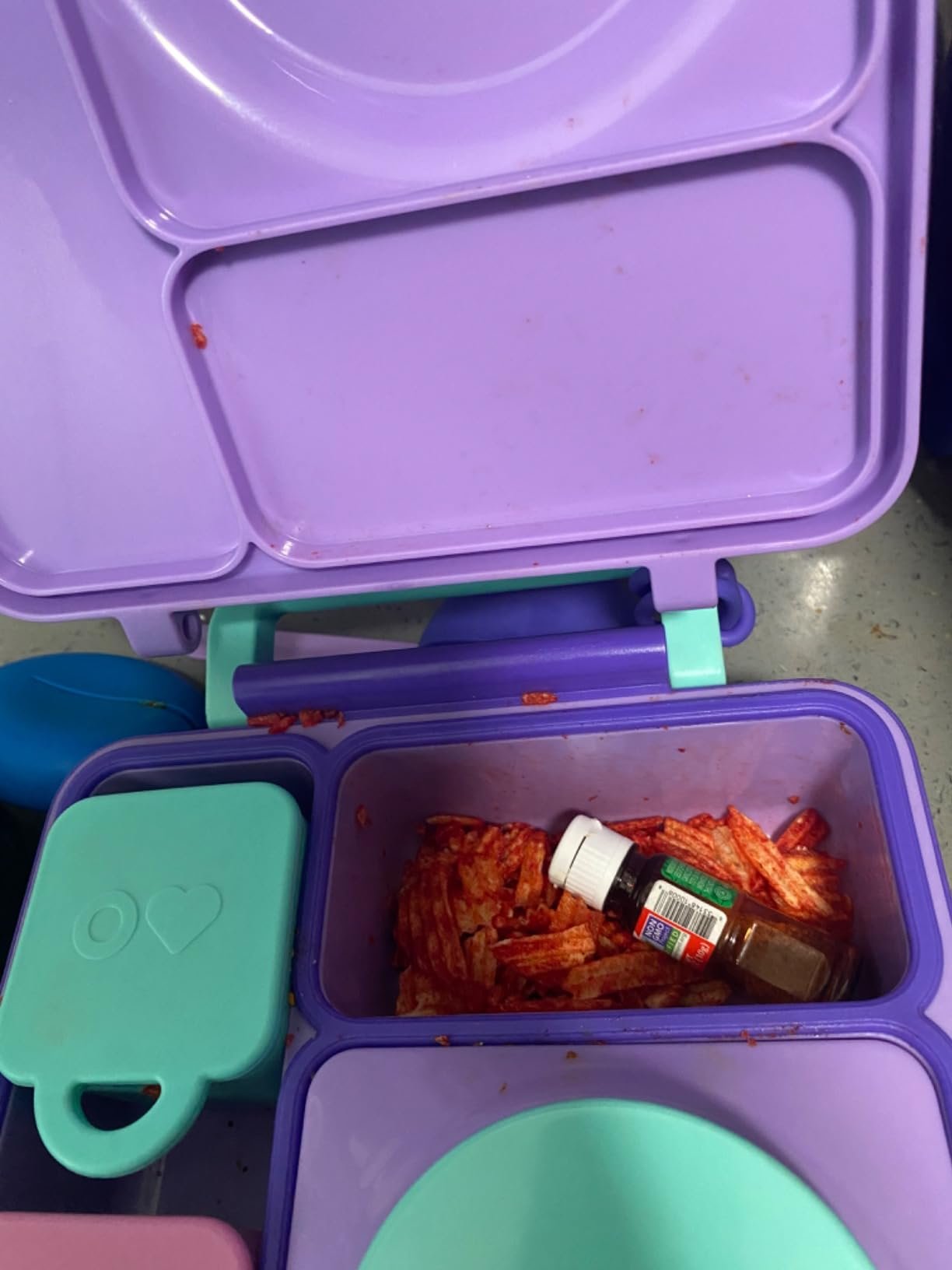 Omie OmieBox Bento Box for Kids - Insulated Lunch Box with Leak Proof Food Jar - 3 Compartments. 2 Temperature Zones - (Meadow) photo review