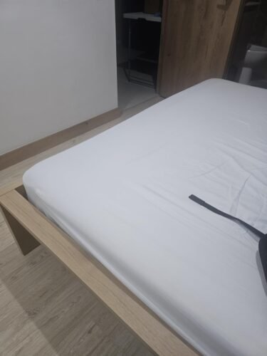 Queen Size 4 Piece Sheet Set - Comfy Breathable & Cooling Bed Sheets Set - Hotel Luxury Bedding for Women. Men. Kids. Teens. Boys & Girls - Deep Pockets. Soft and Wrinkle Free - Oeko-Tex - Dark Grey photo review