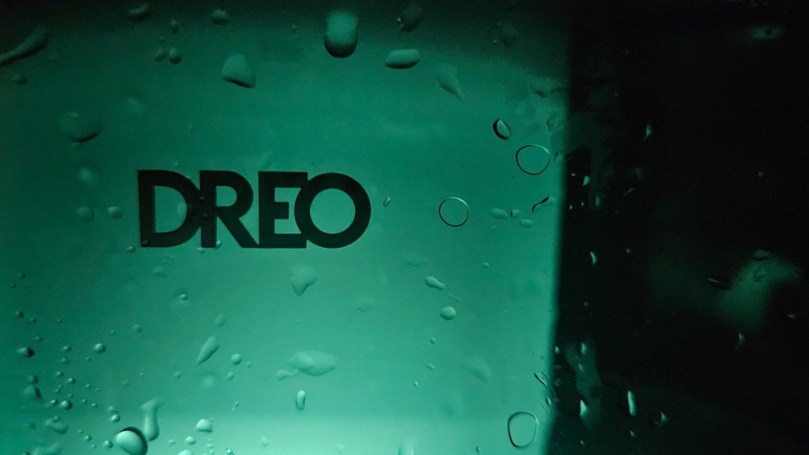 Dreo Smart Humidifiers for Bedroom. Top Fill 4L Supersized Humidifier Large Room with 28 dB. 36H Runtime. Touch/APP/Voice Control. Nightlight. Cool Mist Humidifiers for Baby. Plants. Indoor. Black photo review