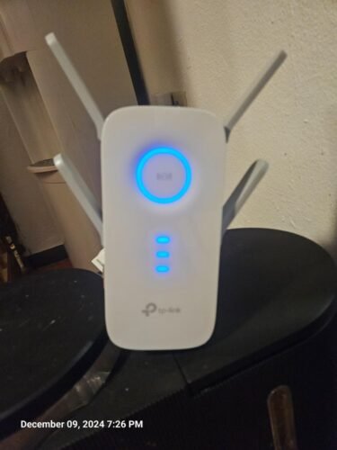 TP-Link WiFi Extender with Ethernet Port. Dual Band 5GHz/2.4GHz. Up to 44% More Bandwidth Than Single Band. Covers Up to 1200 Sq.ft and 30 Devices. Signal Booster Amplifier Supports OneMesh(RE220) photo review