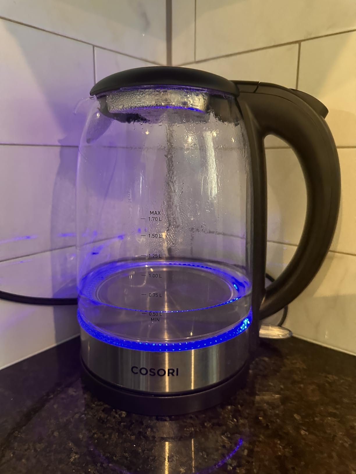 Cosori Electric Kettle. No Plastic Contact With Water. Wide Mouth For Easy Cleaning. Auto Shut Off. 1.7L Tea Kettle & Hot Water Boiler. Water Heater & Teapot. Borosilicate Glass. Black. 1500W photo review