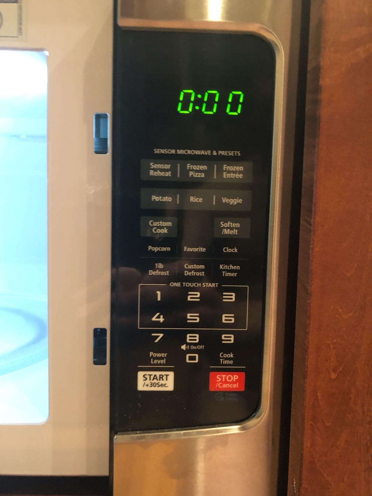 TOSHIBA EM131A5C-BS Countertop Microwave Ovens 1.2 Cu Ft. 12.4 Removable Turntable Smart Humidity Sensor 12 Auto Menus Mute Function ECO Mode Easy Clean Interior Black Color 1000W photo review