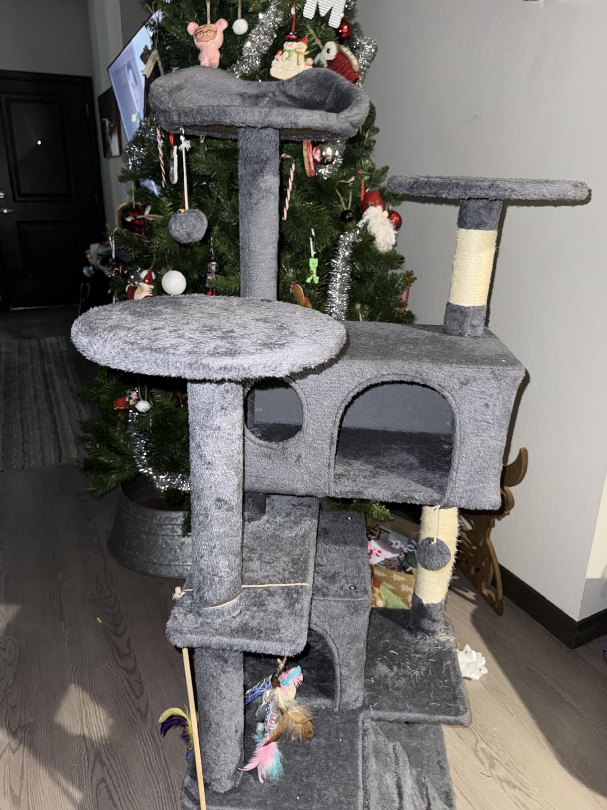 Yaheetech 54in Cat Tree. Multi-Level Cat Tower with Spacious Kitten-ear Perch. 2 Cozy Caves. Scratching Posts. Climbing Ladder. 2 Plush Balls. Durable Pet House Furniture for Indoor Kittens. Dark Gray photo review