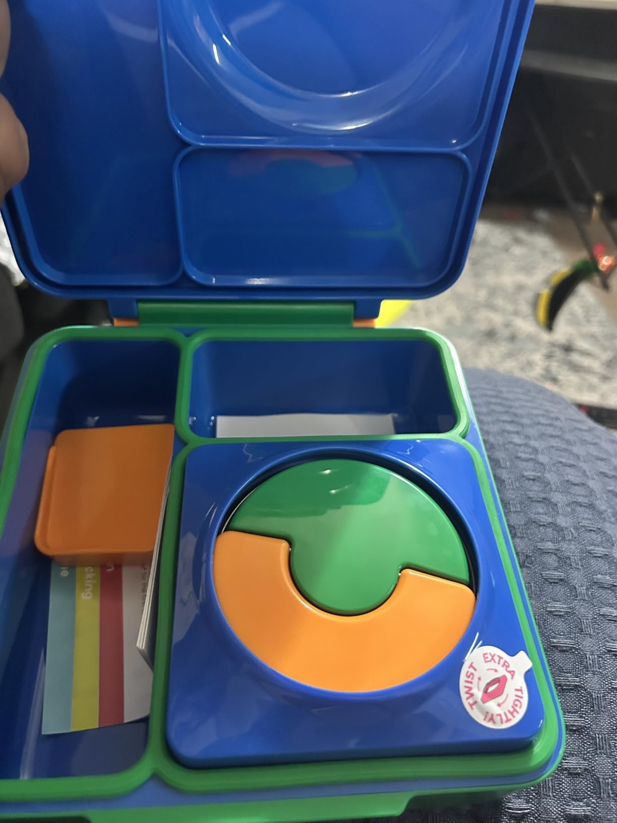 Omie OmieBox Bento Box for Kids - Insulated Lunch Box with Leak Proof Food Jar - 3 Compartments. 2 Temperature Zones - (Meadow) photo review