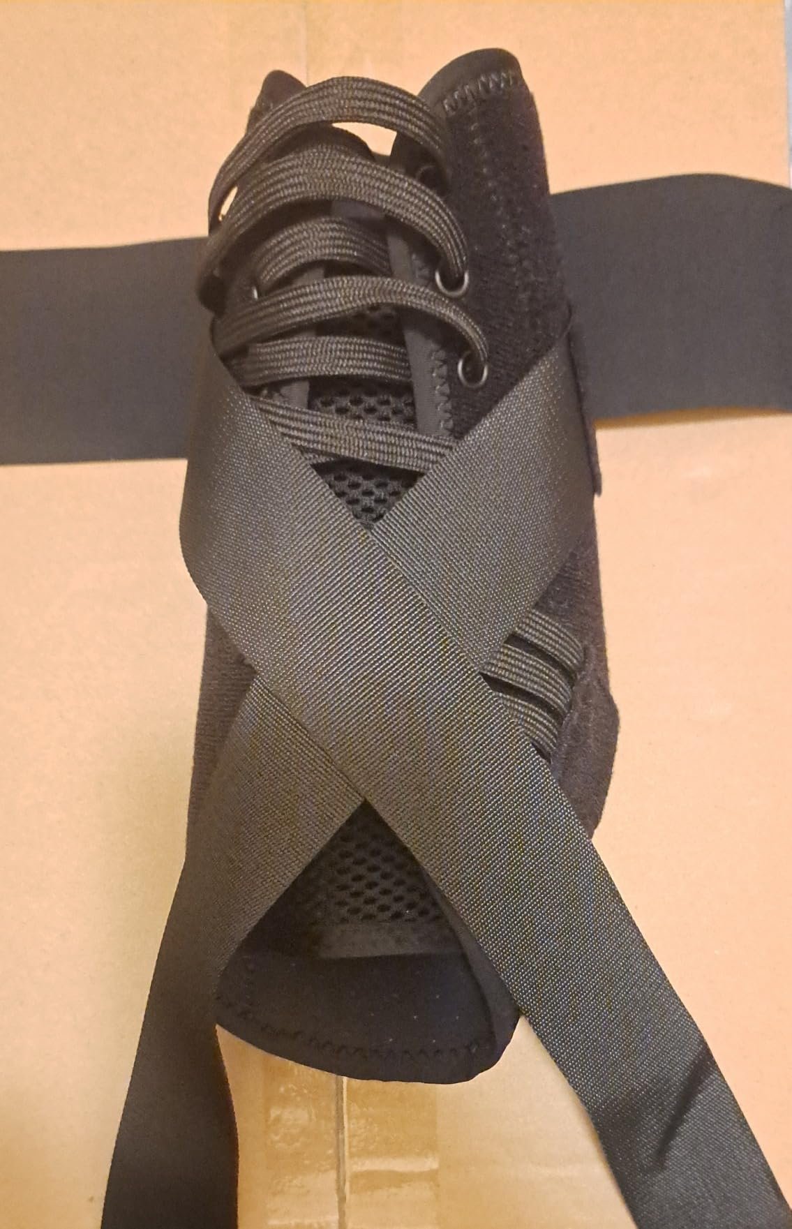 Quick Lace Up Ankle Brace with Side Stabilizing Pads. Slim Fit Ankle Support Brace. Adjustable & Breathable Ankle Support for Men Women. Ankle Stabilizer for Sprain.Injury Recovery.Sports.XL photo review