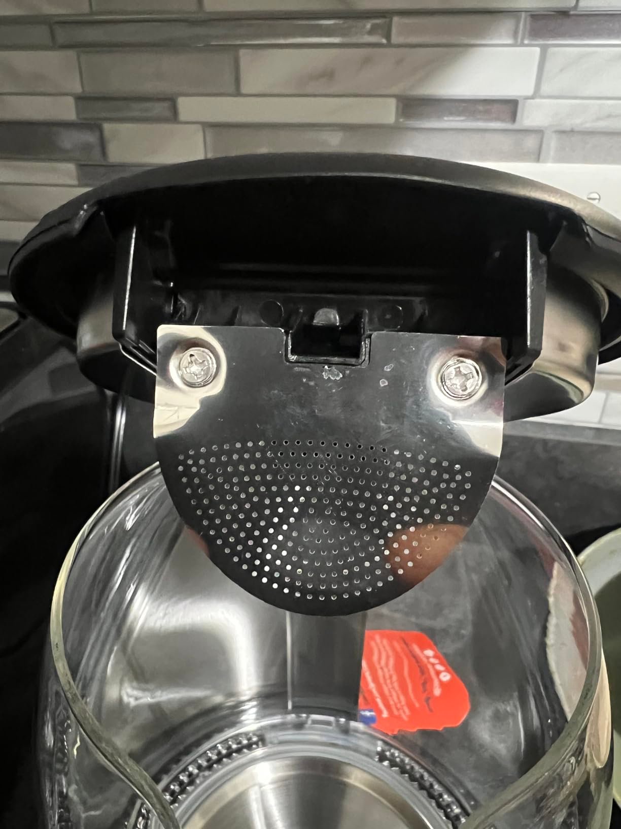 Cosori Electric Kettle. No Plastic Contact With Water. Wide Mouth For Easy Cleaning. Auto Shut Off. 1.7L Tea Kettle & Hot Water Boiler. Water Heater & Teapot. Borosilicate Glass. Black. 1500W photo review