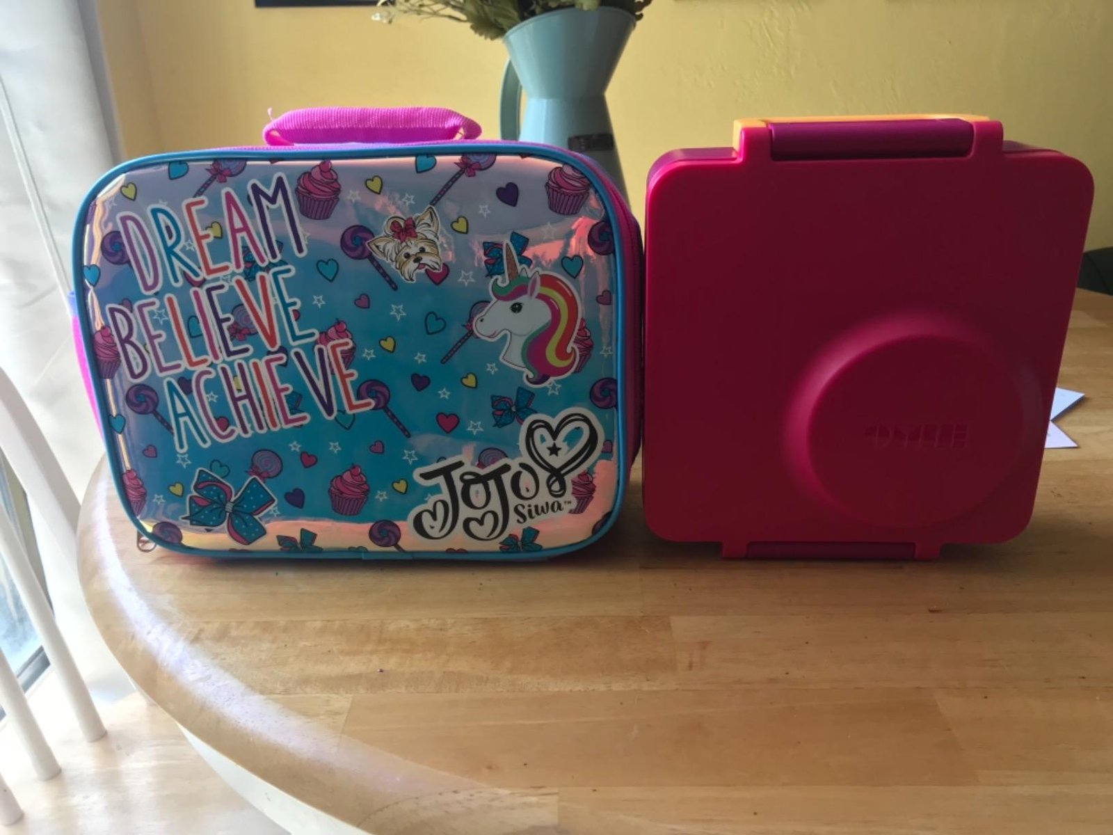 Omie OmieBox Bento Box for Kids - Insulated Lunch Box with Leak Proof Food Jar - 3 Compartments. 2 Temperature Zones - (Meadow) photo review