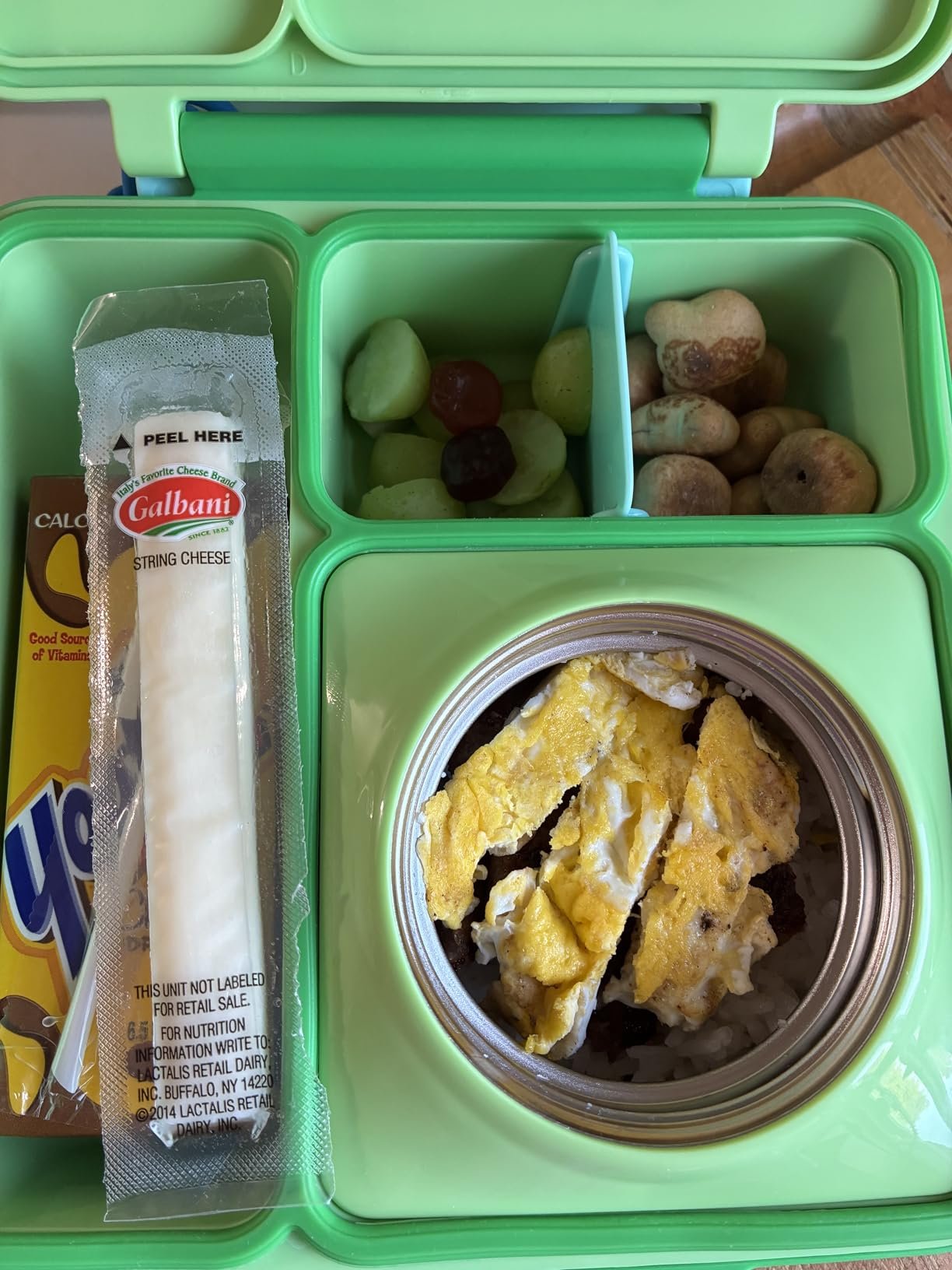 Omie OmieBox Bento Box for Kids - Insulated Lunch Box with Leak Proof Food Jar - 3 Compartments. 2 Temperature Zones - (Meadow) photo review