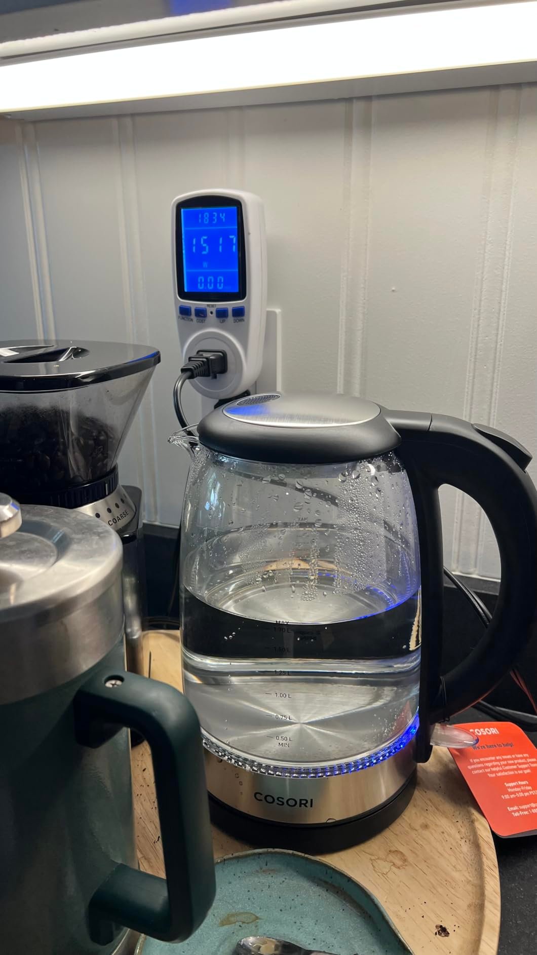 Cosori Electric Kettle. No Plastic Contact With Water. Wide Mouth For Easy Cleaning. Auto Shut Off. 1.7L Tea Kettle & Hot Water Boiler. Water Heater & Teapot. Borosilicate Glass. Black. 1500W photo review