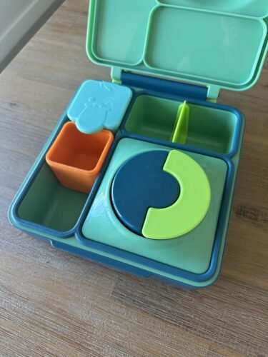 Omie OmieBox Bento Box for Kids - Insulated Lunch Box with Leak Proof Food Jar - 3 Compartments. 2 Temperature Zones - (Meadow) photo review