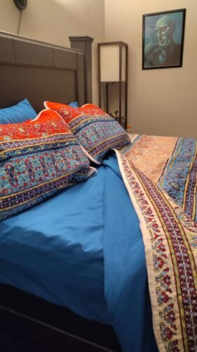 Queen Size 4 Piece Sheet Set - Comfy Breathable & Cooling Bed Sheets Set - Hotel Luxury Bedding for Women. Men. Kids. Teens. Boys & Girls - Deep Pockets. Soft and Wrinkle Free - Oeko-Tex - Dark Grey photo review