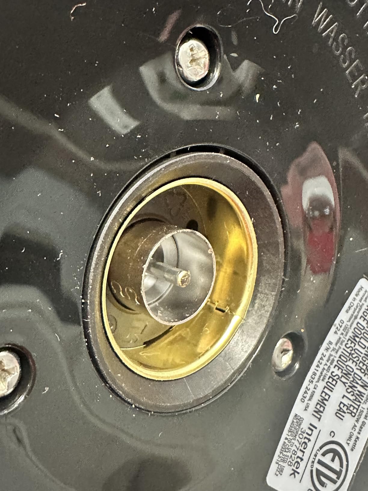 Cosori Electric Kettle. No Plastic Contact With Water. Wide Mouth For Easy Cleaning. Auto Shut Off. 1.7L Tea Kettle & Hot Water Boiler. Water Heater & Teapot. Borosilicate Glass. Black. 1500W photo review